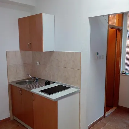 Apartment Apartman Gradina